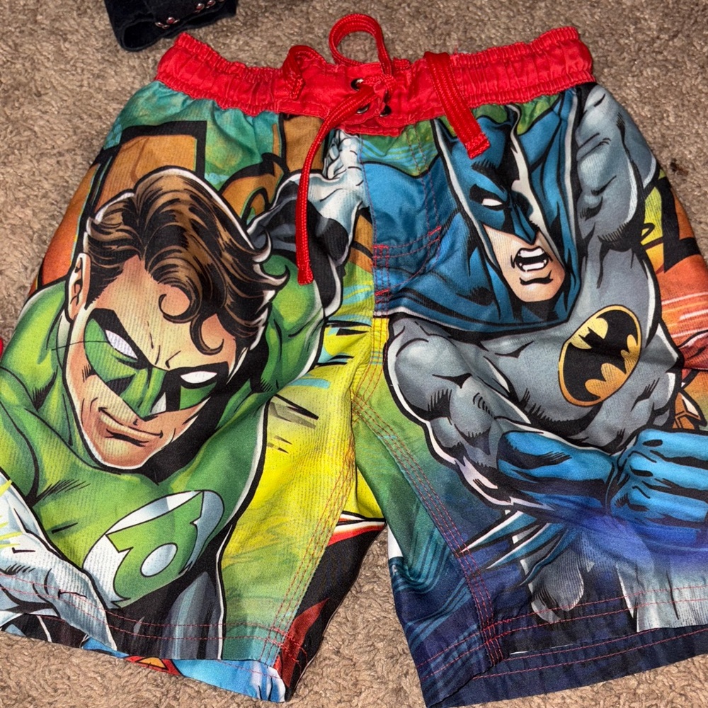 Offers open! Boy size 4 justice league Superhero Kids Swim Trunks LIKE NEW